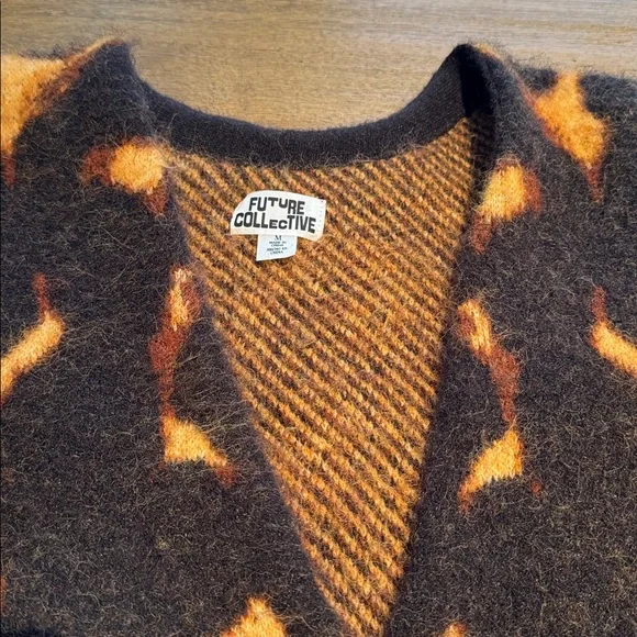 Women's Relaxed Cardigan - Future Collective
Black Tortoise - Picture 2 of 5